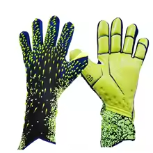 Spiky Goalkeeper Gloves